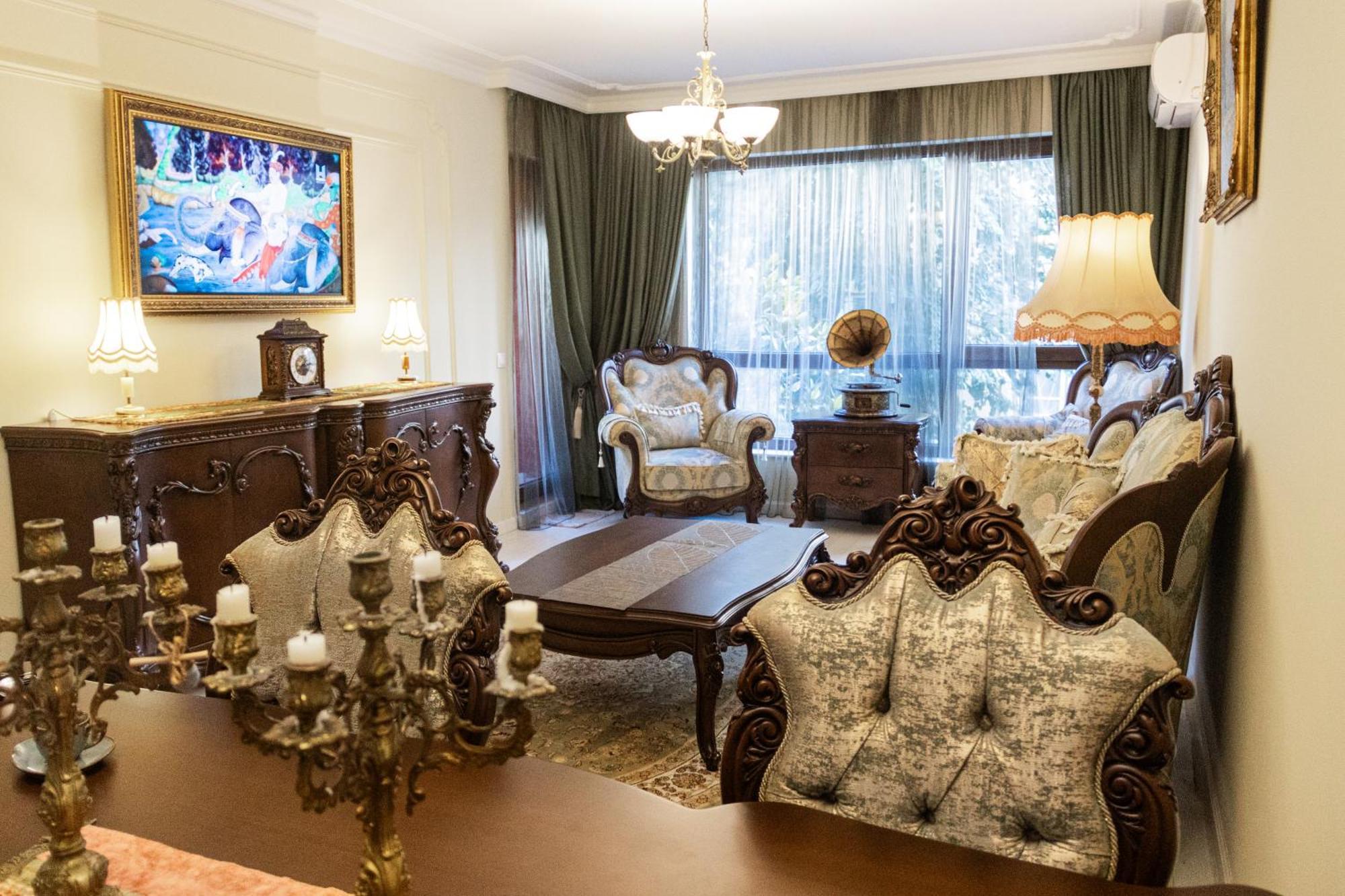 וארנה Central Luxury Antique Apartment מראה חיצוני תמונה